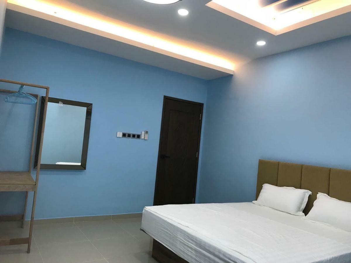 Homestay Stardow~星窗名宿~ Johor Bahru Esterno foto