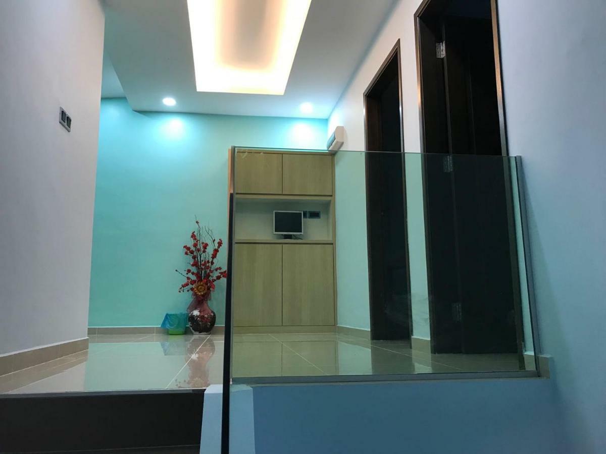 Homestay Stardow~星窗名宿~ Johor Bahru Esterno foto